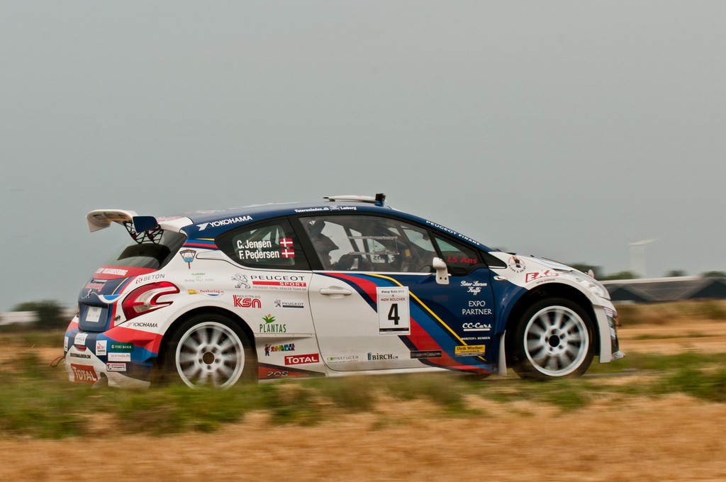 Christian Jensen og Freddy Pedersen er på hjemmebane, men skal slå deres værste konkurrenter for at tage en ny titel
(Foto: rallypics.dk)